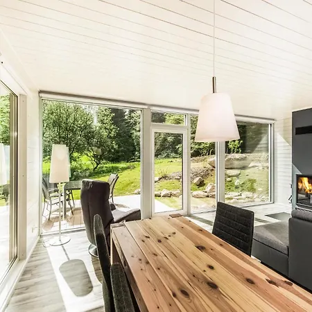 2 Bedroom Cozy In Holiday home *